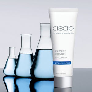 
                  
                    CLEARSKIN BODYGEL
                  
                